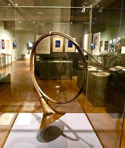 Piqueur- oder Parforcehorn, Christoph Wilhelm Liebel, 1799, Messing, Wartburg-Stiftung Kunstsammlung, Inv.-Nr. KW0232