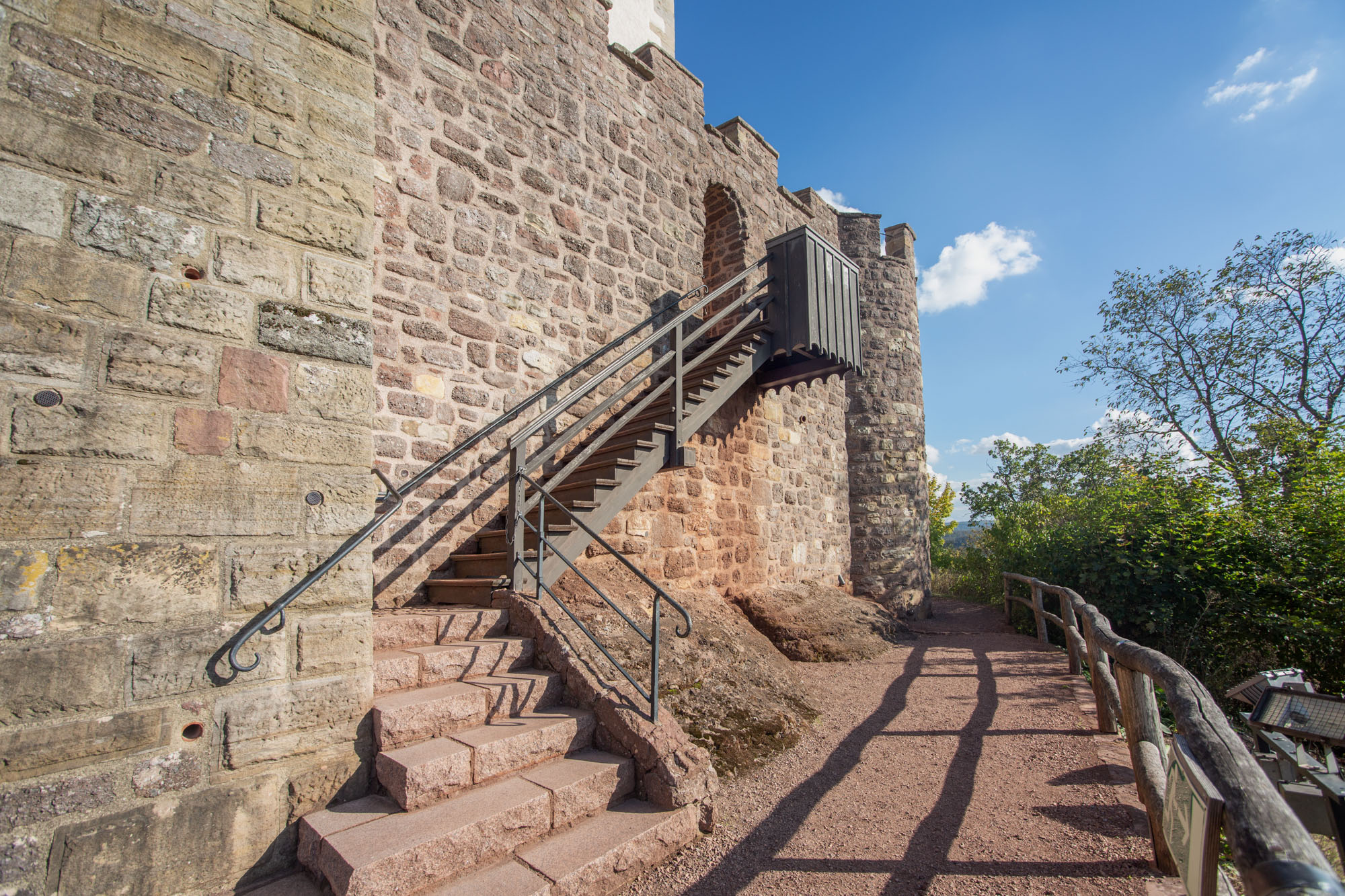 Wehrmauer mit Ausfallpforte